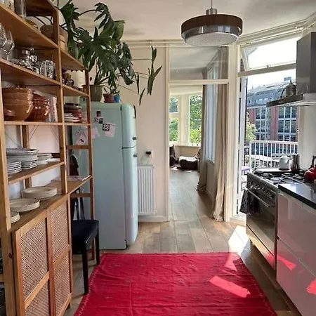 דירה снеск Q,r-с0de First -,-apartment In Heart Of